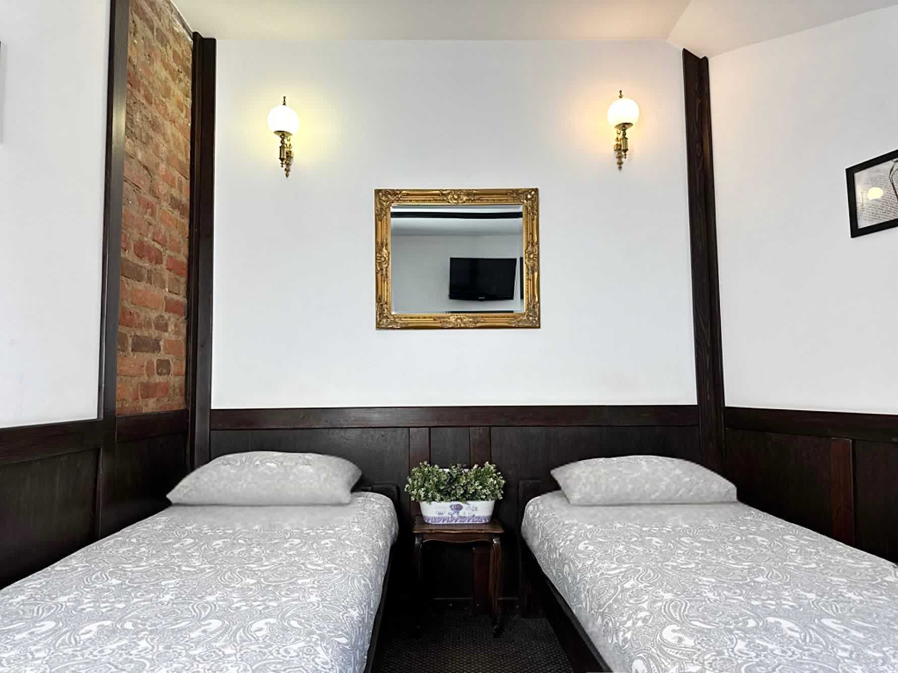 Gallery 6